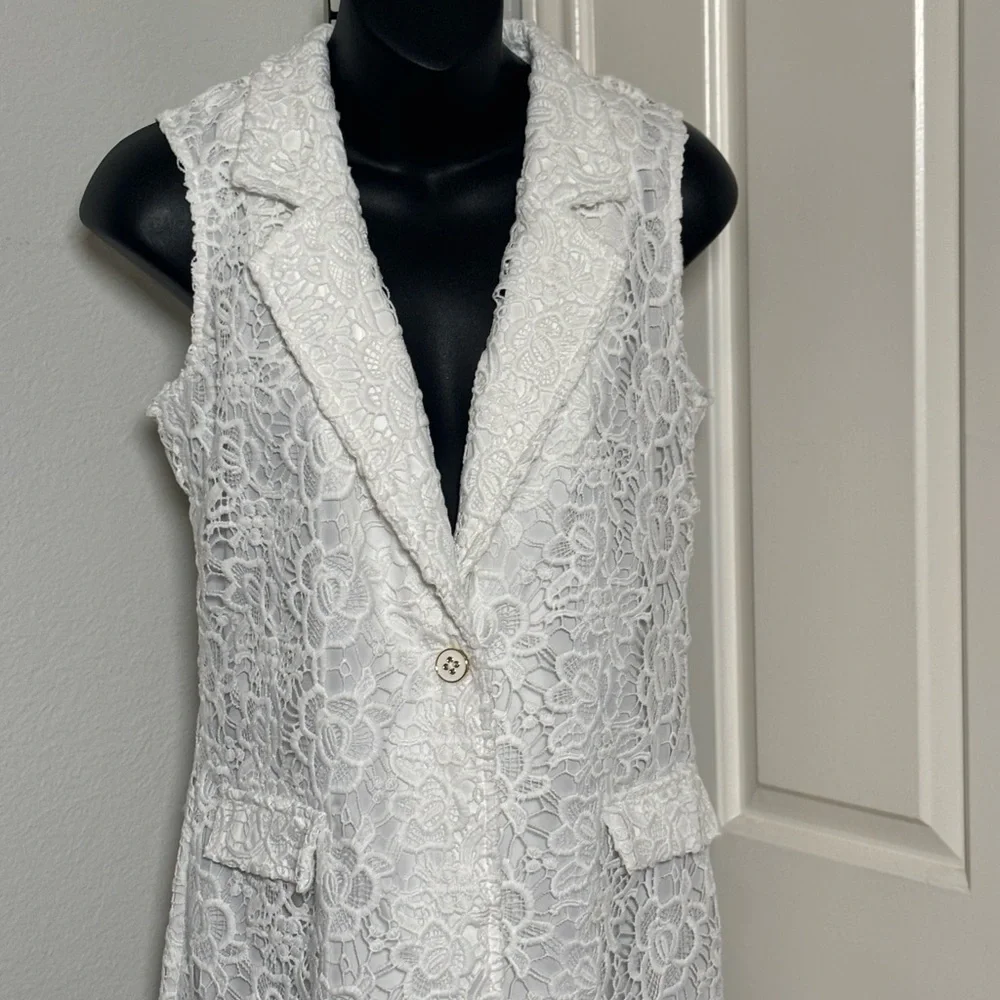 Nanette Lepore Ivory Floral Lace Vest